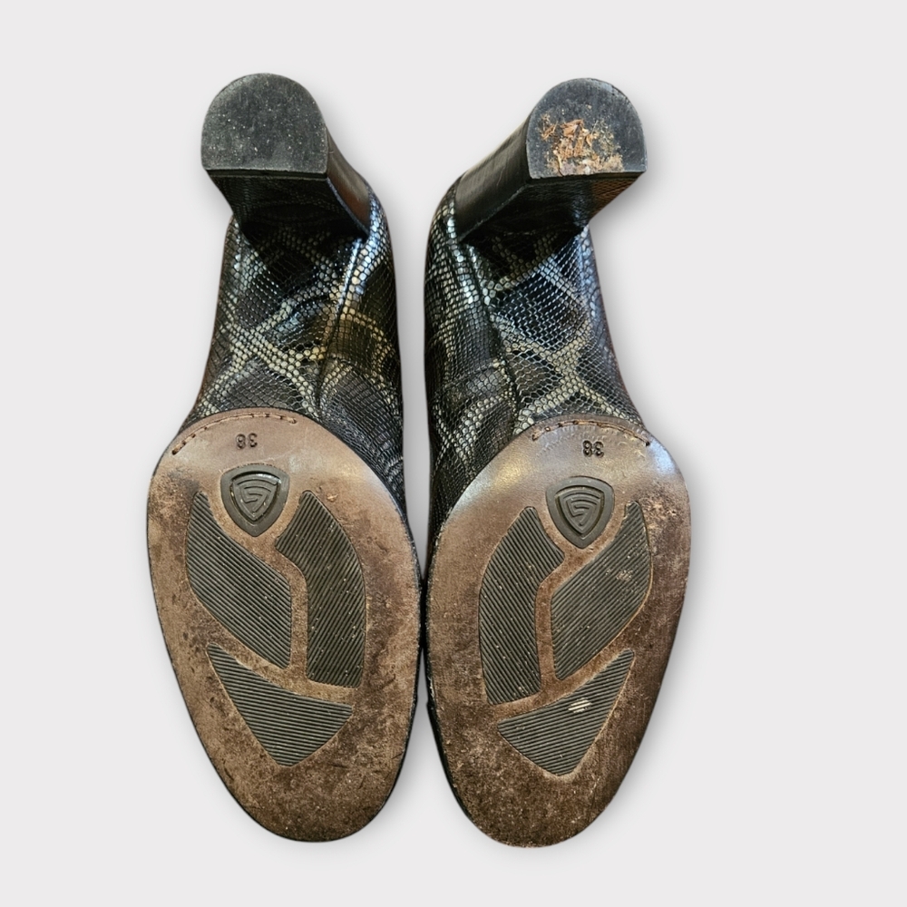 Agl Python Snakeskin Cap Toe Block Heeled Pumps - image 8